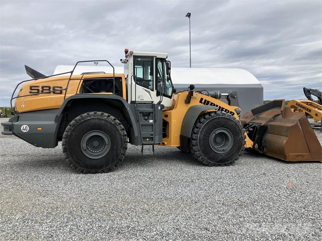 Liebherr L586 Xpower  휠로우더