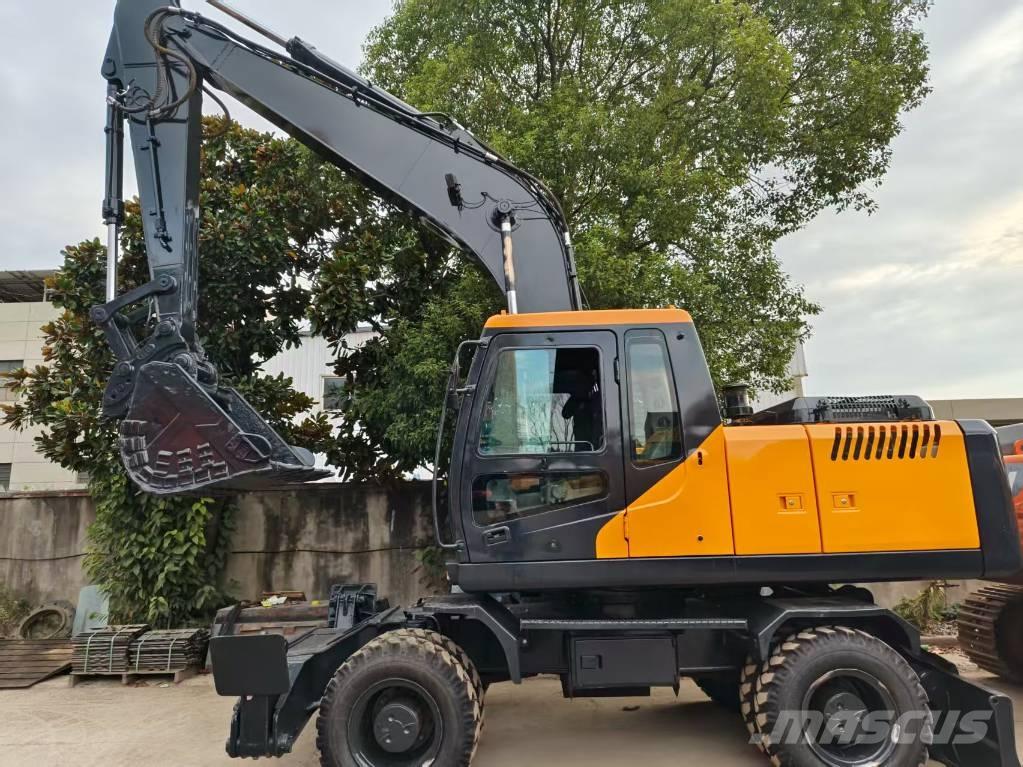 Hyundai r210w-9  휠 굴삭기