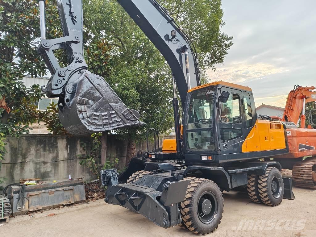 Hyundai r210w-9  휠 굴삭기