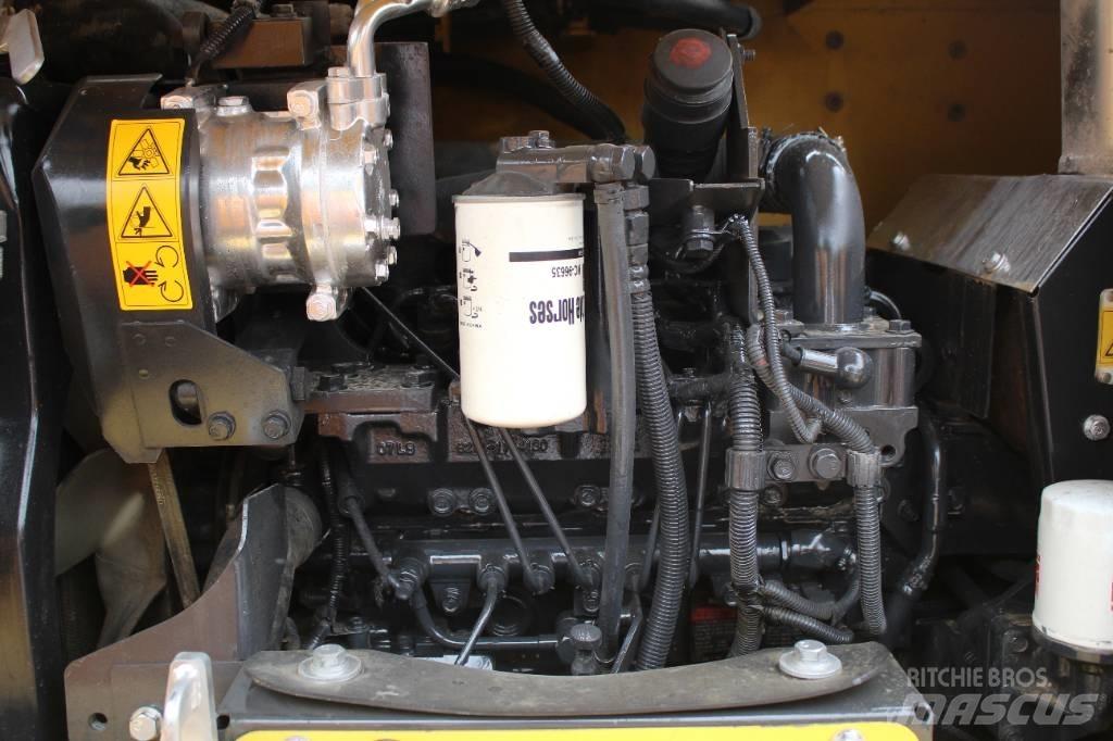 Komatsu PC 70-8 소형 굴삭기 7톤 미만