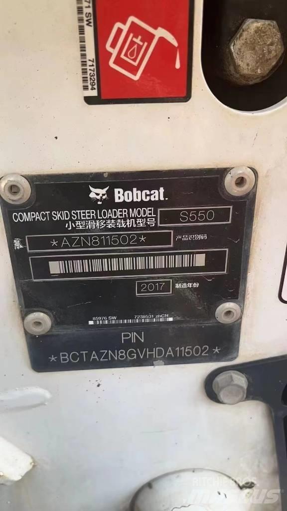 Bobcat S 550  휠로우더