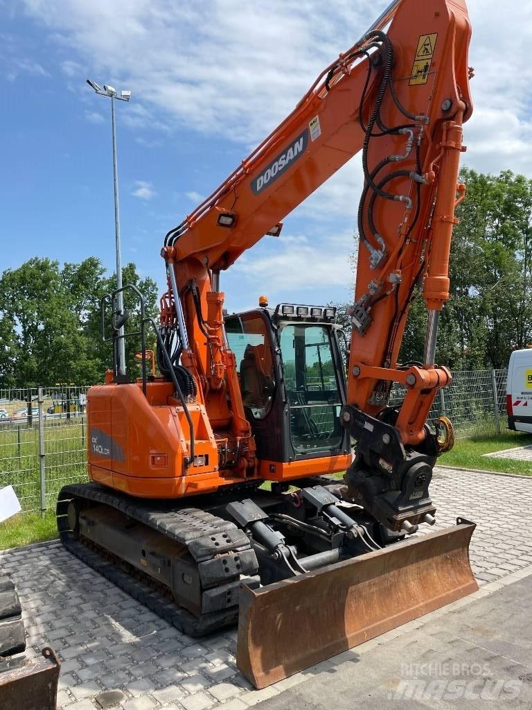 Doosan DX 140 LCR-3 대형 굴삭기 29톤 이상