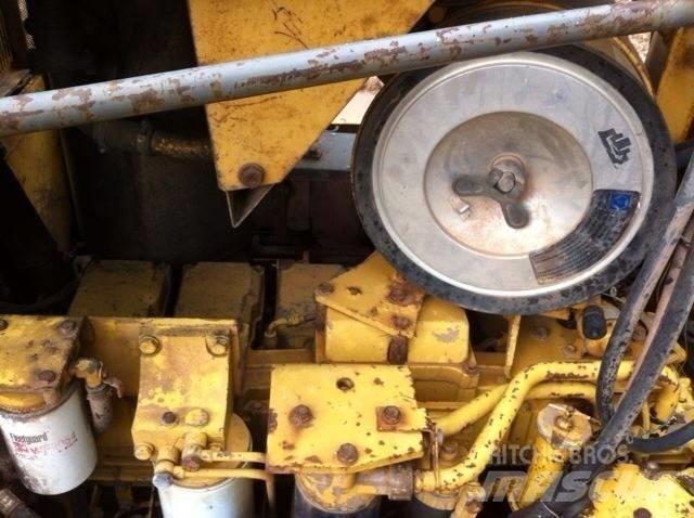 Komatsu d155a-3 크롤러 도저