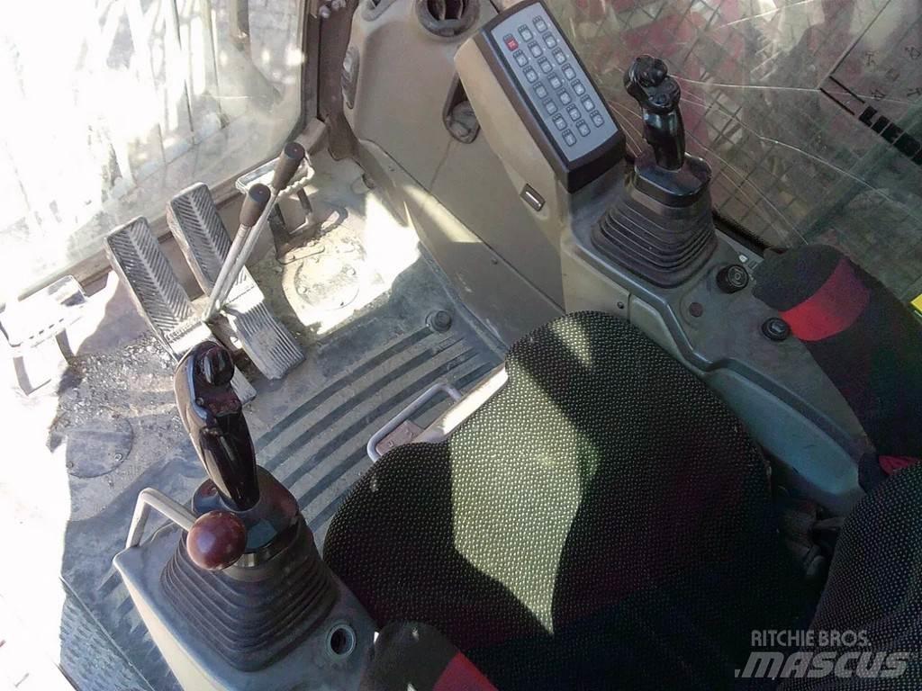 Liebherr R946 LC 대형 굴삭기 29톤 이상