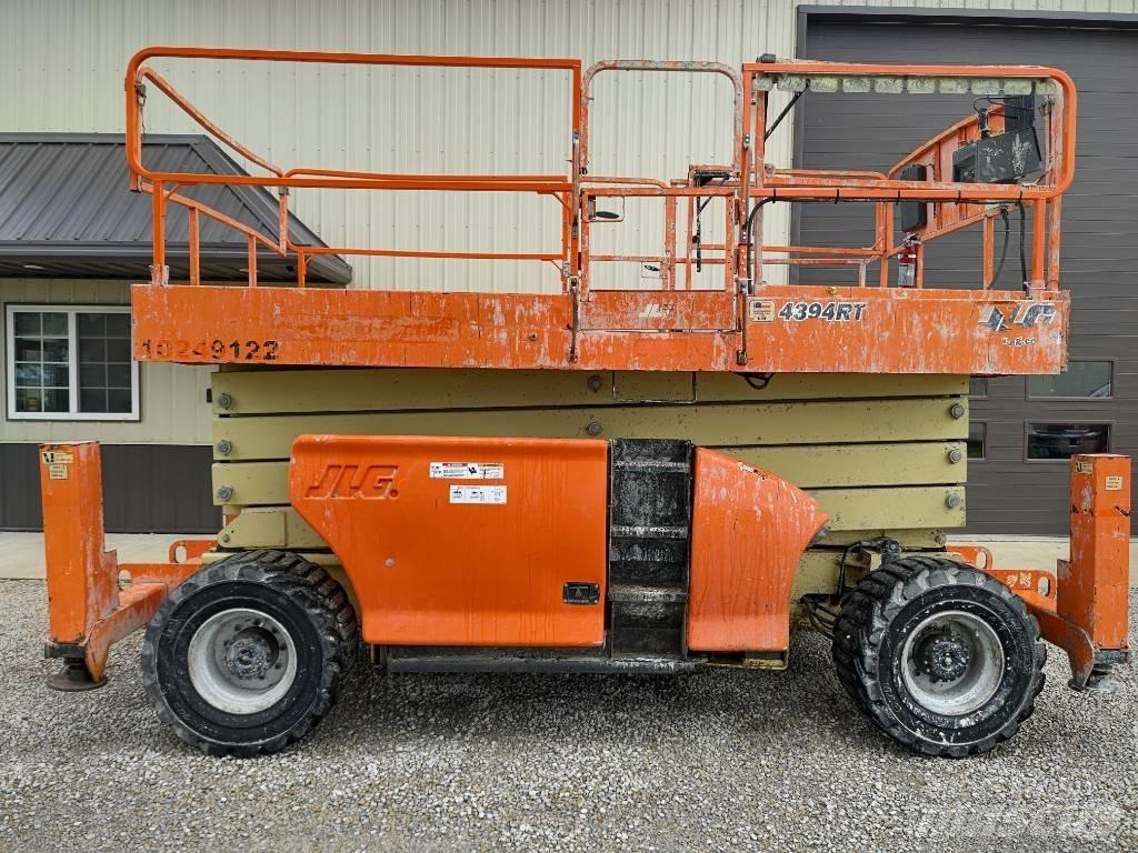JLG 4394 RT 가위형 리프트