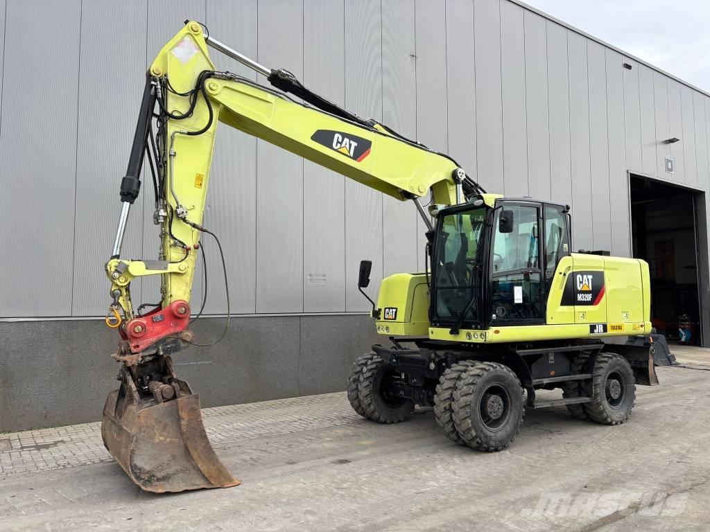 CAT M 320 F  휠 굴삭기
