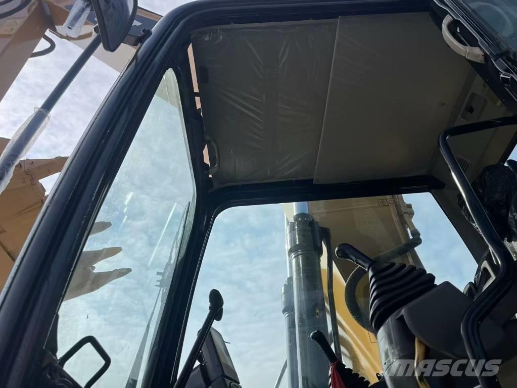 CAT 320 D 대형 굴삭기 29톤 이상