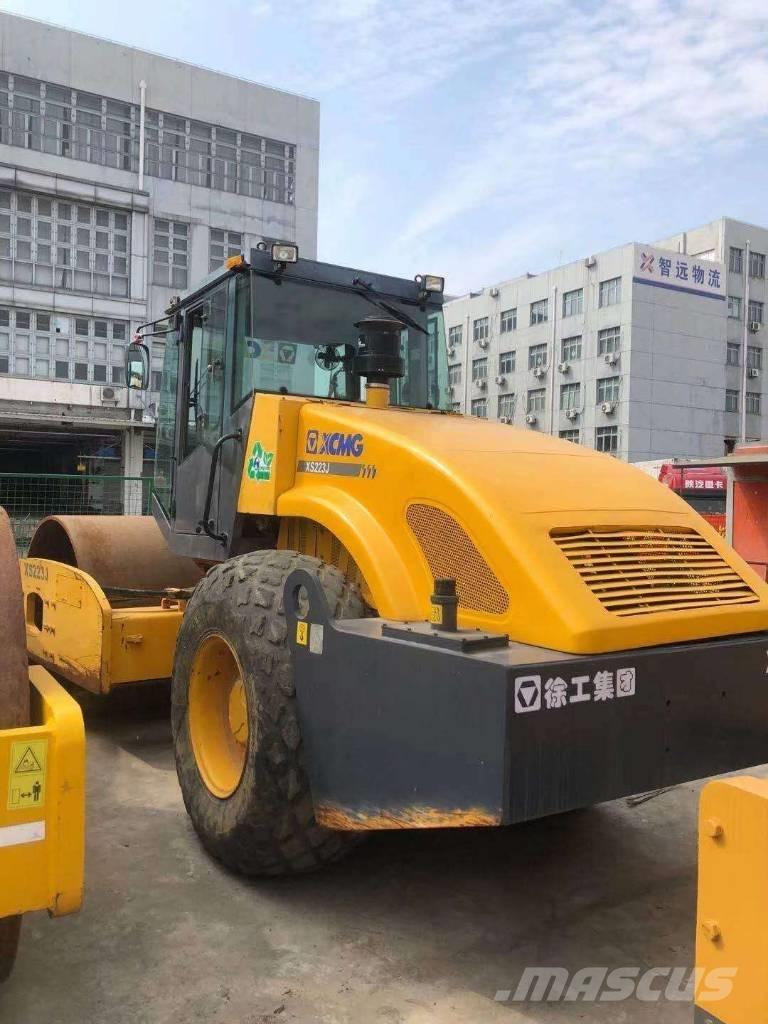 XCMG XS 223 J 싱글 드럼 롤러