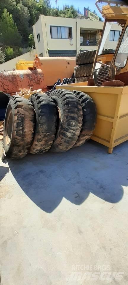 Goodyear 14.00-24 타이어, 휠 및 림
