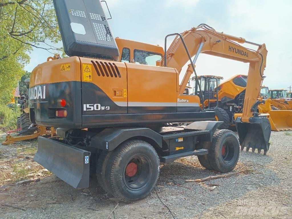 Hyundai R150W  휠 굴삭기