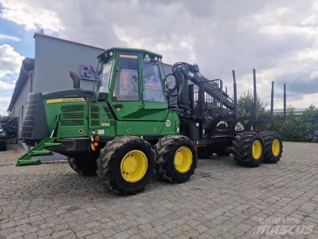 John Deere 1210 E 원목 포워더