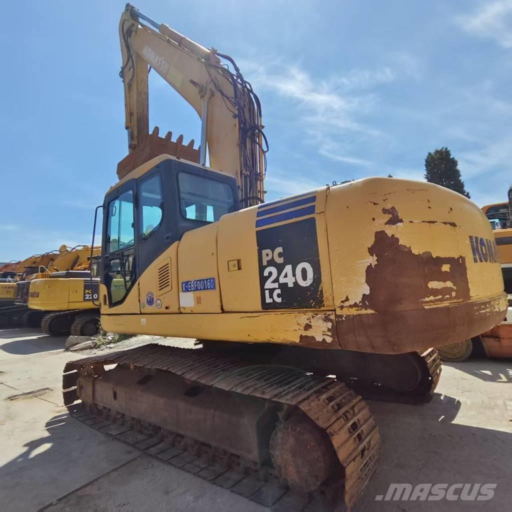 Komatsu PC 240 LC-7 대형 굴삭기 29톤 이상