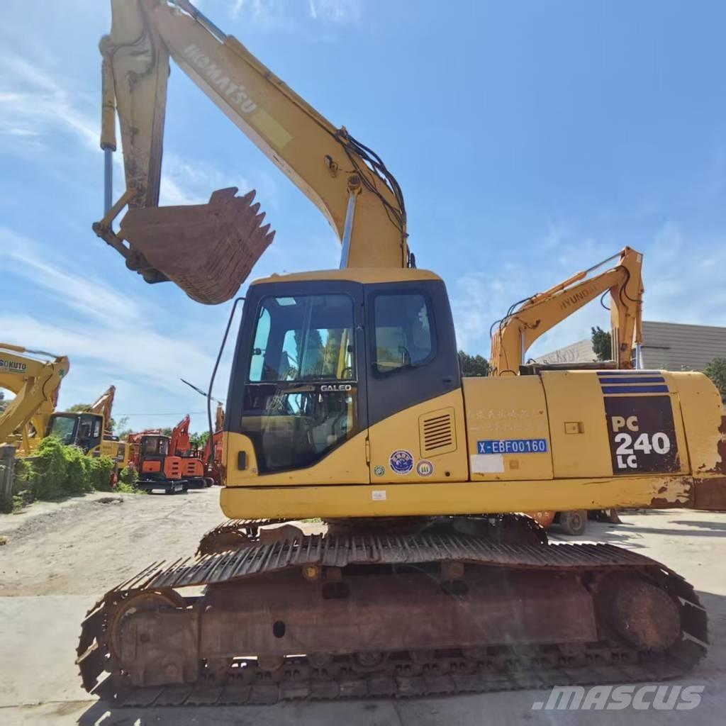 Komatsu PC 240 LC-7 대형 굴삭기 29톤 이상