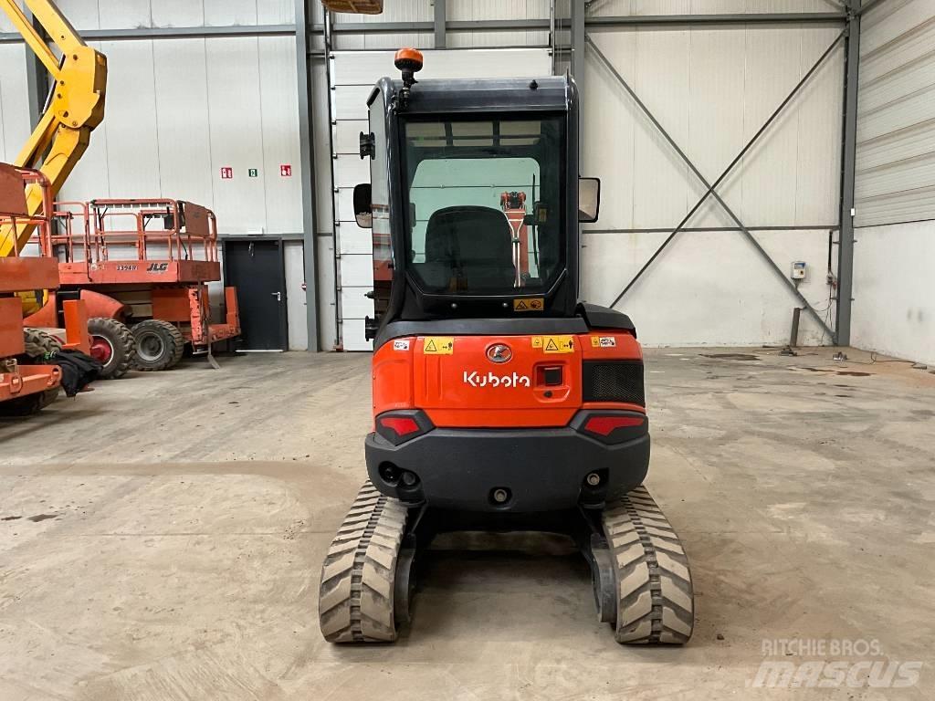 Kubota U 27-4 HI 소형 굴삭기 7톤 미만