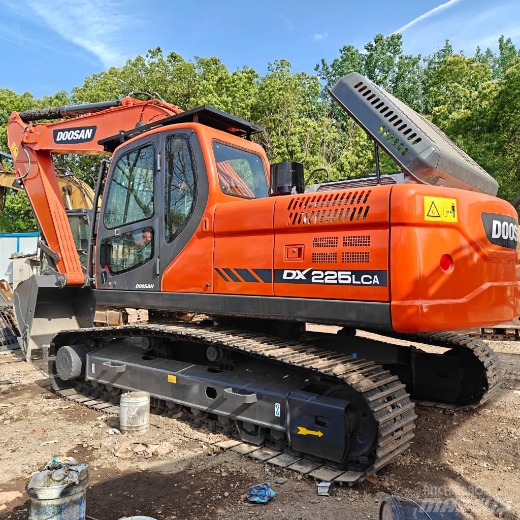 Doosan DX 225 LCA 대형 굴삭기 29톤 이상
