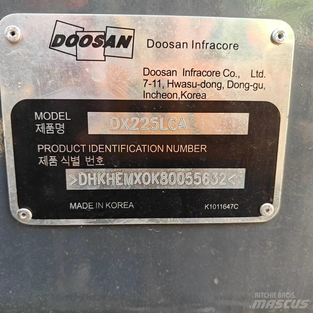 Doosan DX 225 LCA 대형 굴삭기 29톤 이상