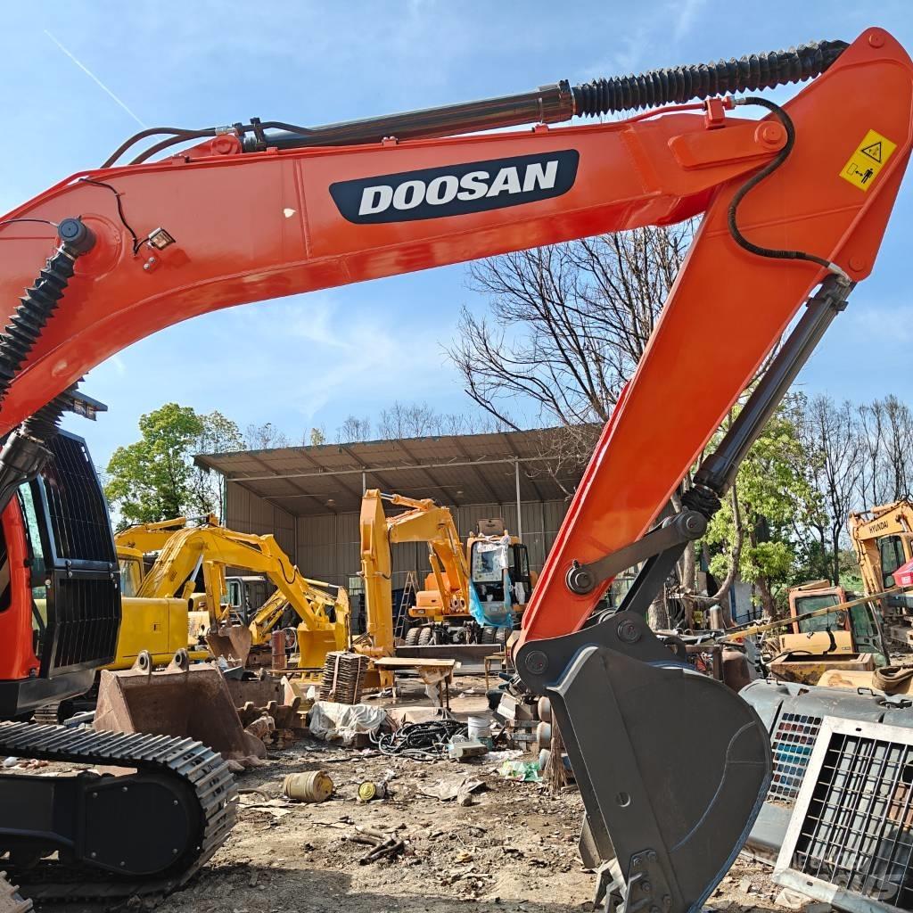 Doosan DX 225 LCA 대형 굴삭기 29톤 이상