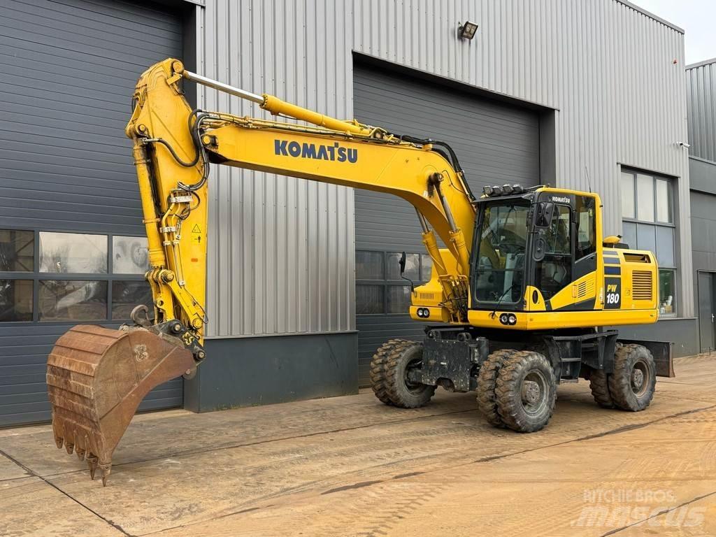 Komatsu PW180-11  휠 굴삭기