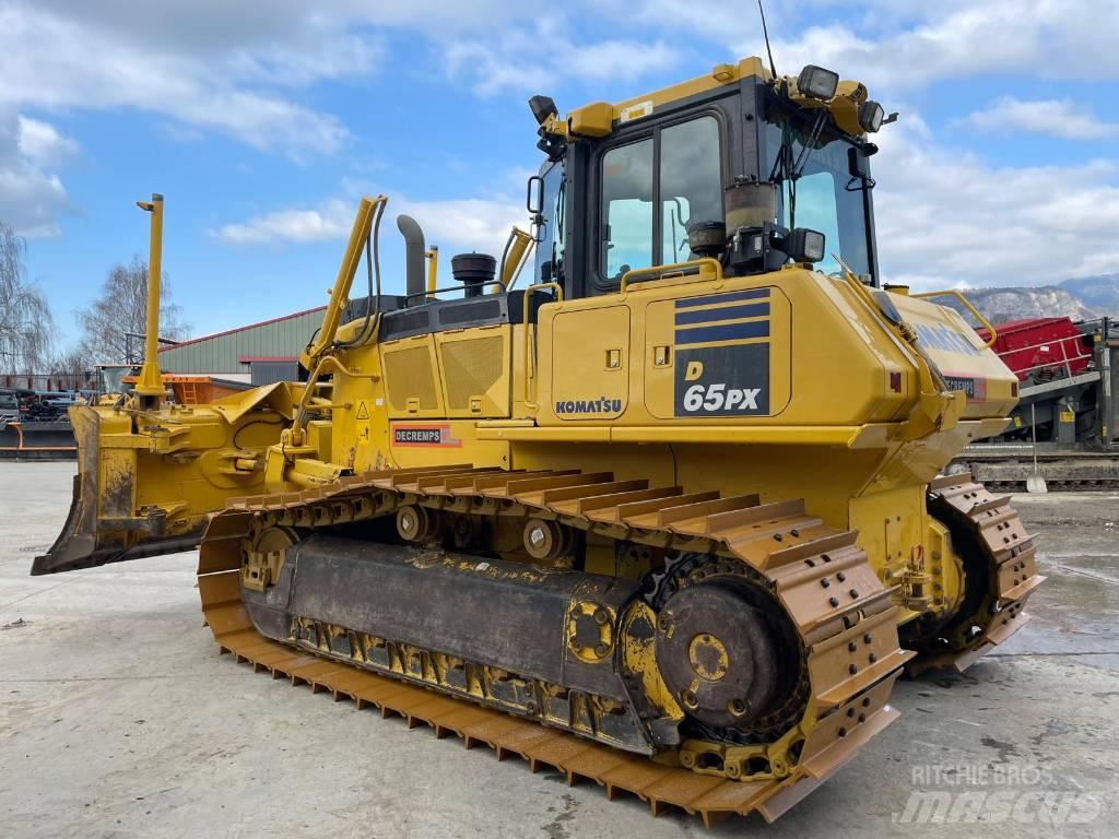 Komatsu D65PX-18 크롤러 도저