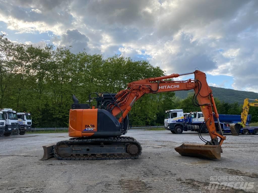 Hitachi ZX 135 US-6 대형 굴삭기 29톤 이상