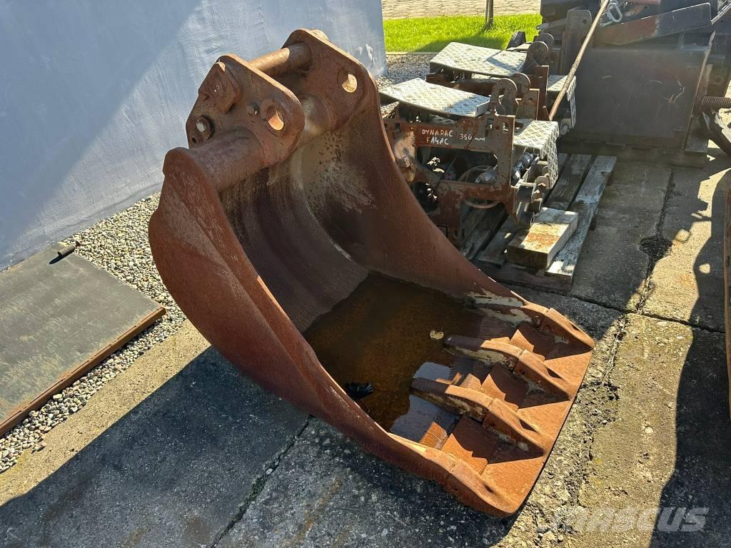 Volvo EW 160 D 백호