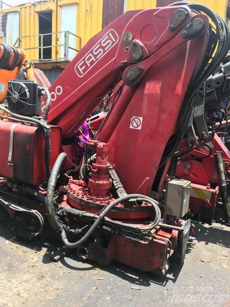 Fassi F600.27 로더 크레인