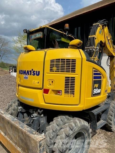 Komatsu PW 98 MR-11  휠 굴삭기