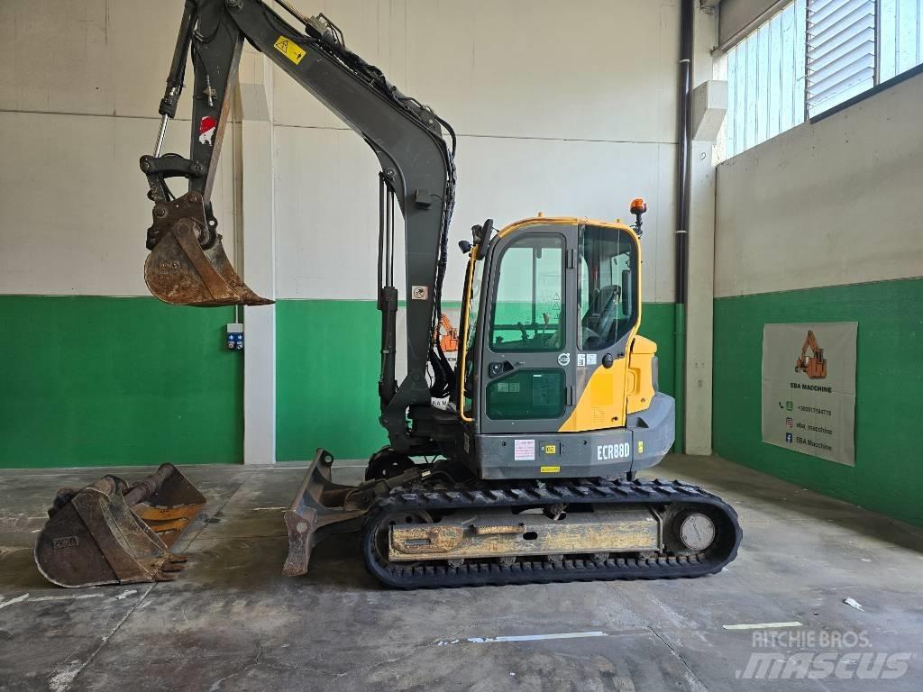 Volvo ECR 88 중형굴삭기 7톤-28톤