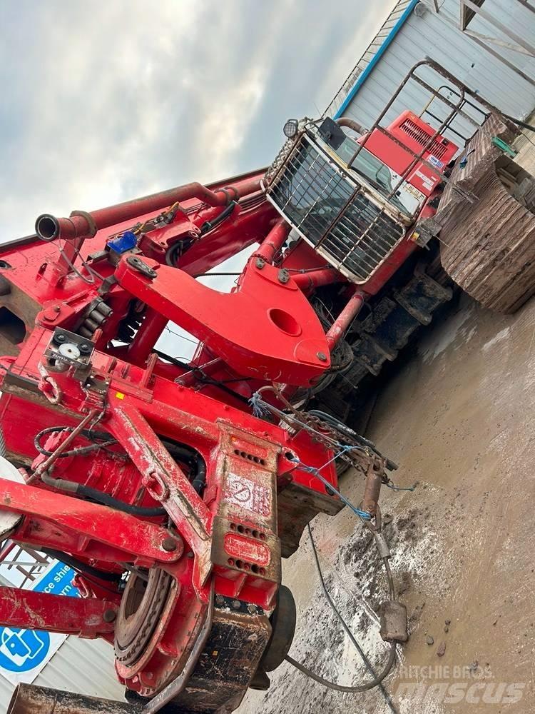 Soilmec SR70 말뚝설치기