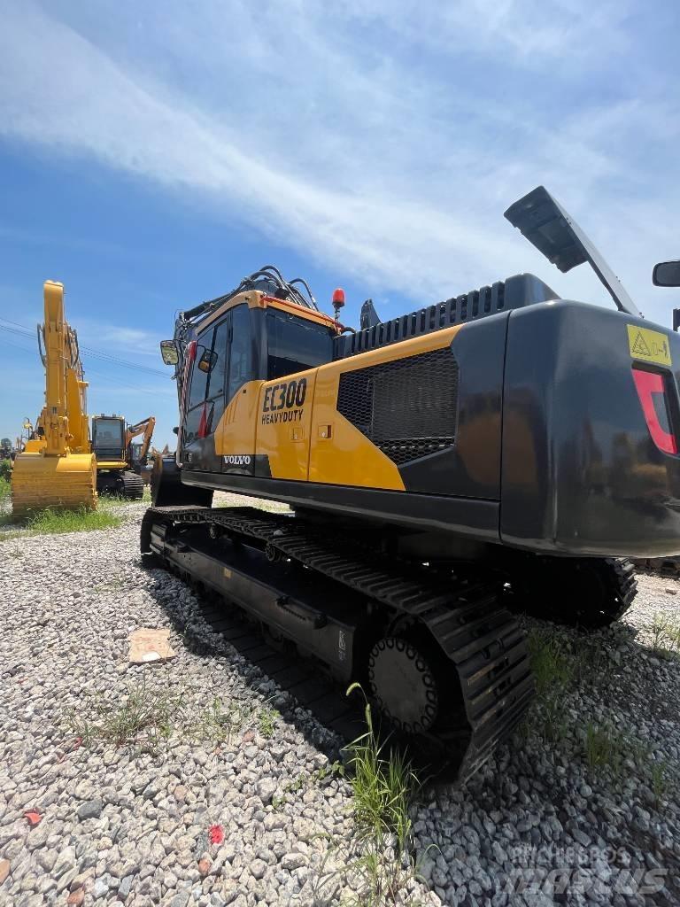 Volvo EC 300 대형 굴삭기 29톤 이상