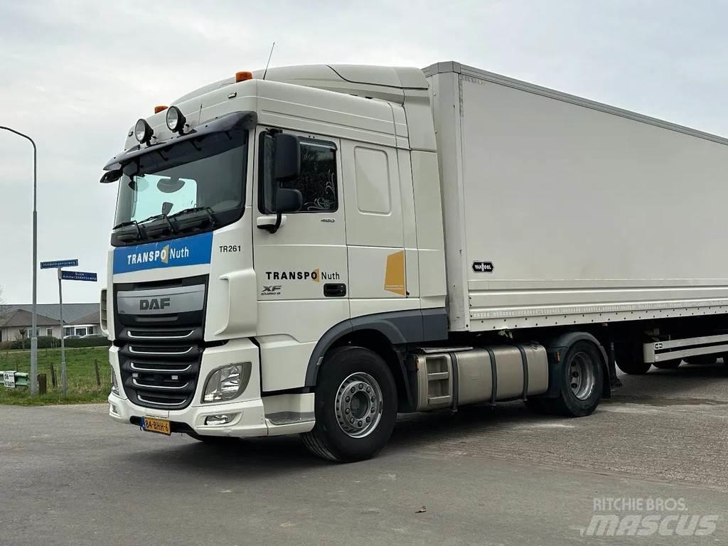 DAF XF 460 트랙터 유닛
