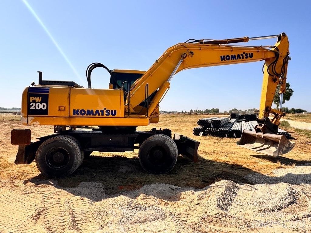 Komatsu PW 200-7K  휠 굴삭기