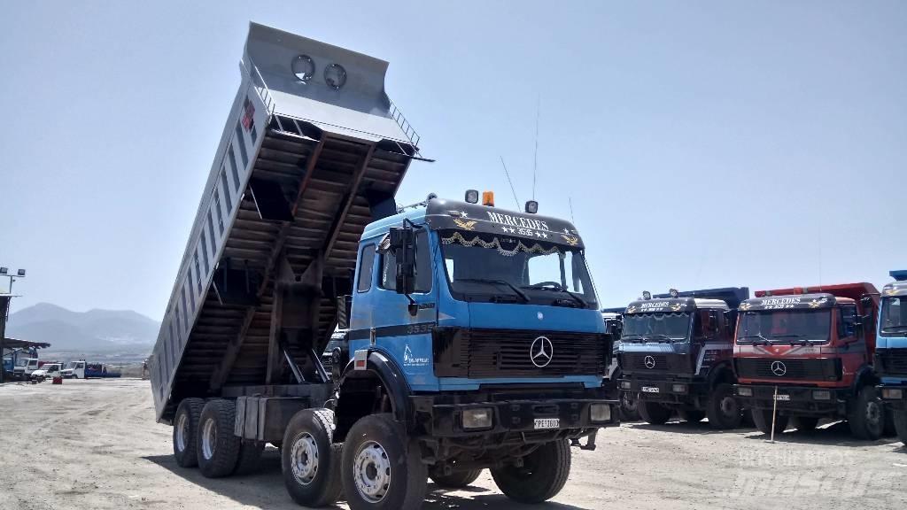 Mercedes-Benz 3535 덤프 트럭