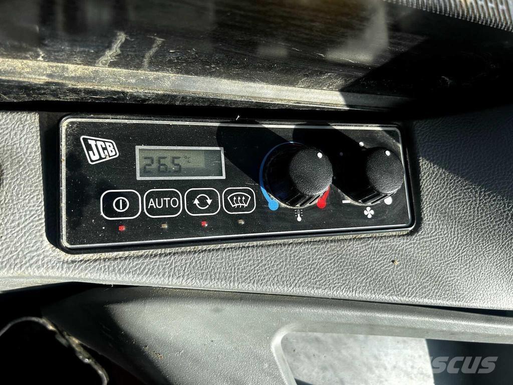 JCB HD110WT SV 중형굴삭기 7톤-28톤