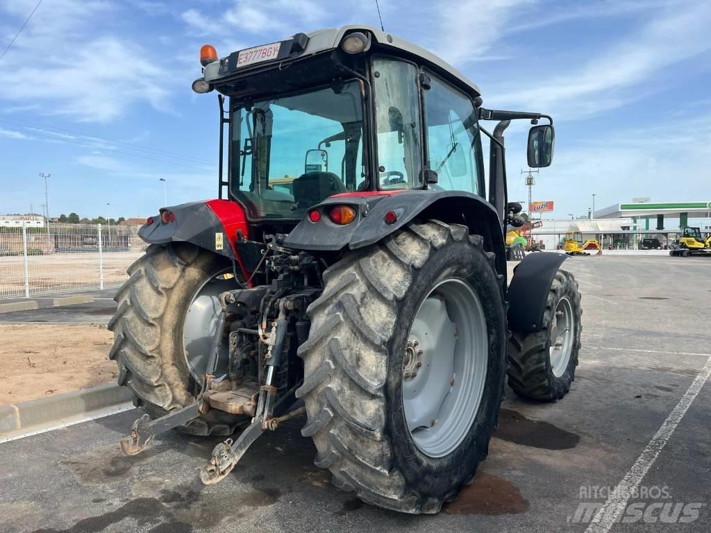 Massey Ferguson 5711 트랙터