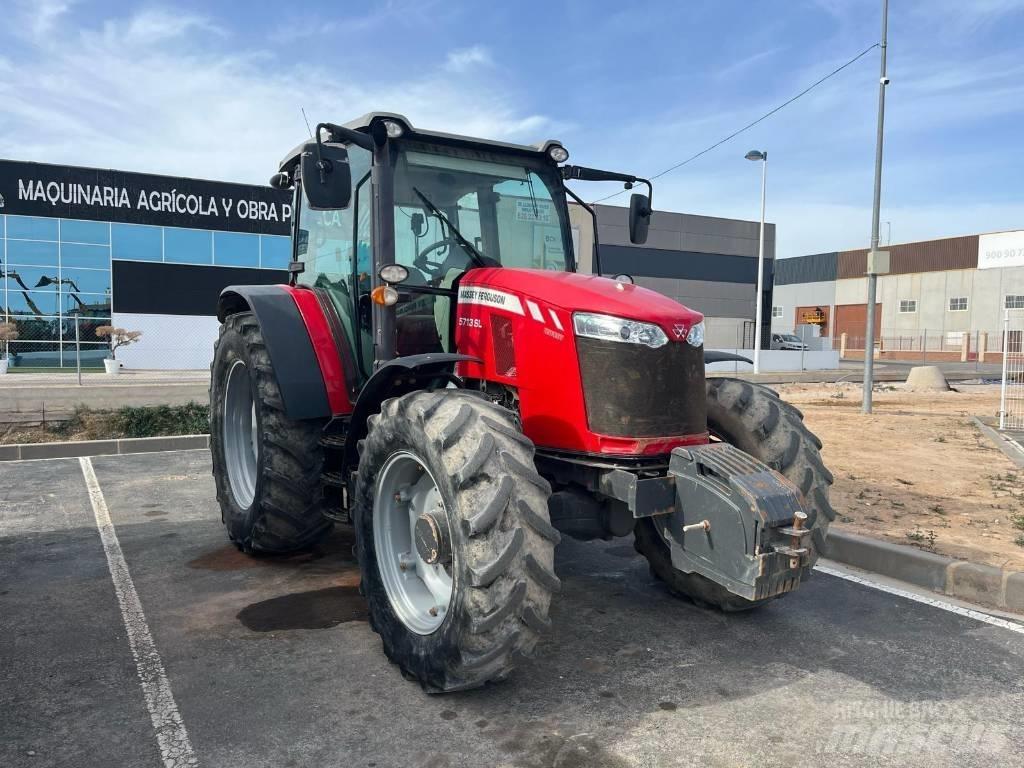 Massey Ferguson 5711 트랙터