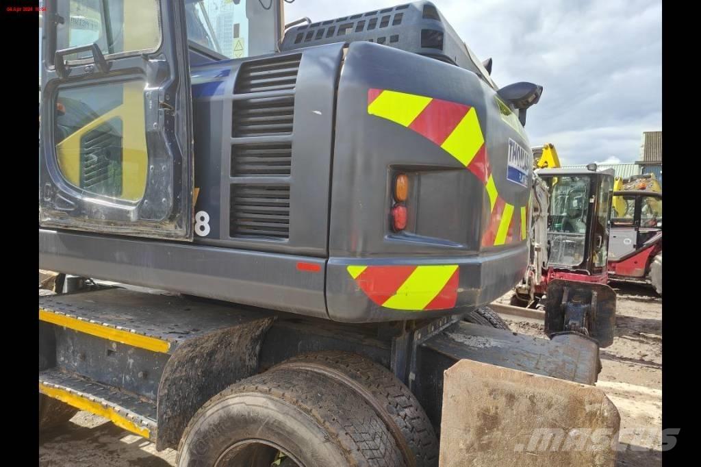 Komatsu PW 148-8  휠 굴삭기