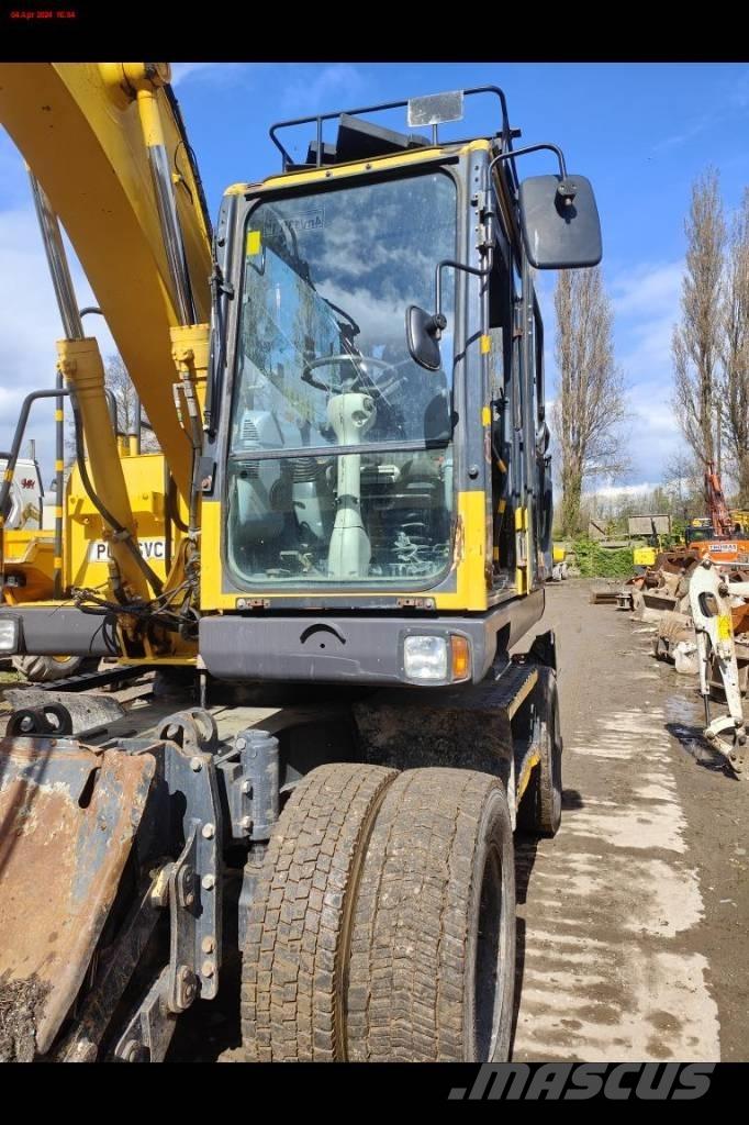 Komatsu PW 148-8  휠 굴삭기