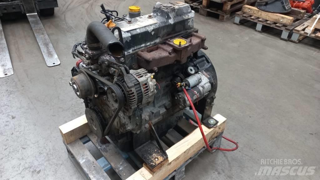 Yanmar 4TNV98 엔진