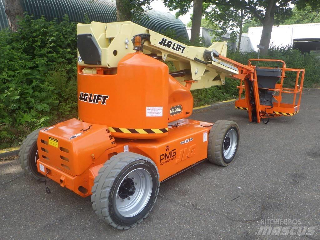 JLG M450AJ 관절형 전동이동 리프트