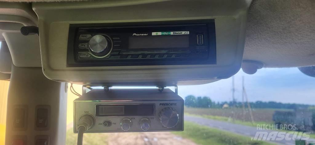 John Deere R4040i 자주 동력 분무기