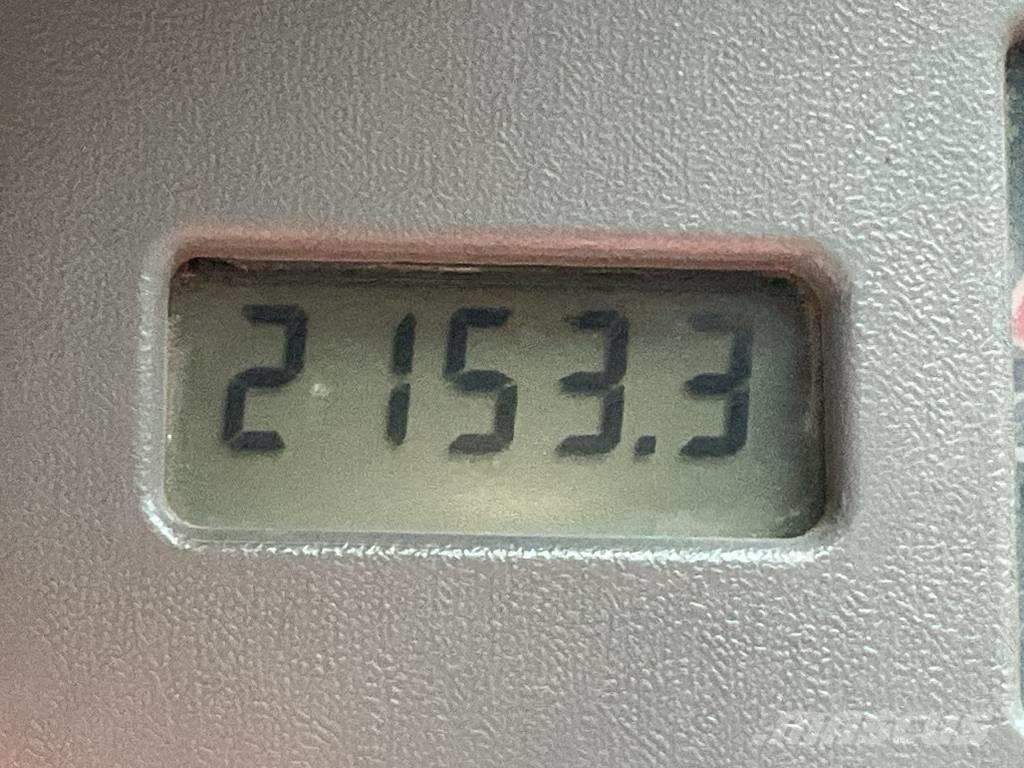 Bobcat T 180  스키드로더