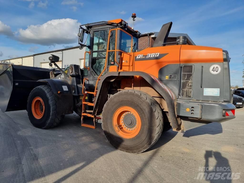 Doosan DL 380-7  휠로우더