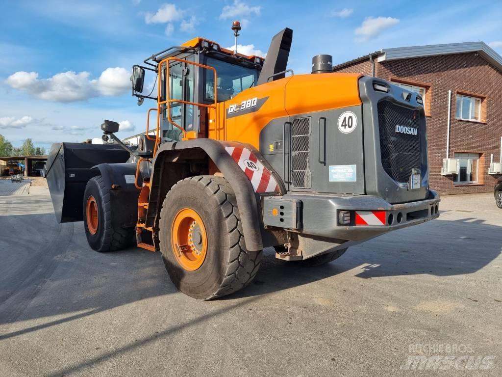 Doosan DL 380-7  휠로우더
