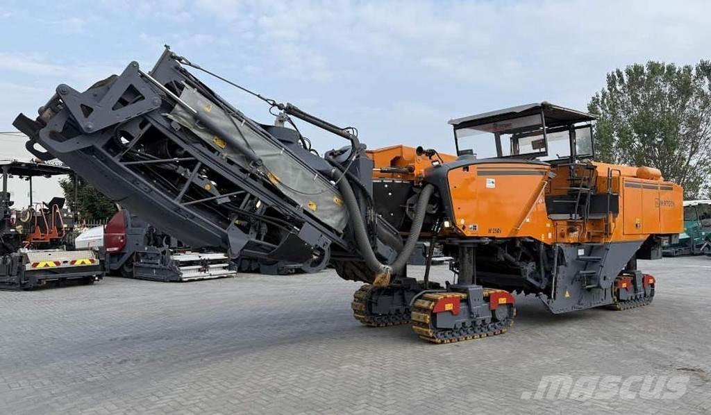 Wirtgen W 250i 아스팔트 콜드 밀링 기계