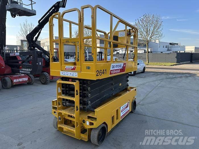 JCB S2032E 가위형 리프트