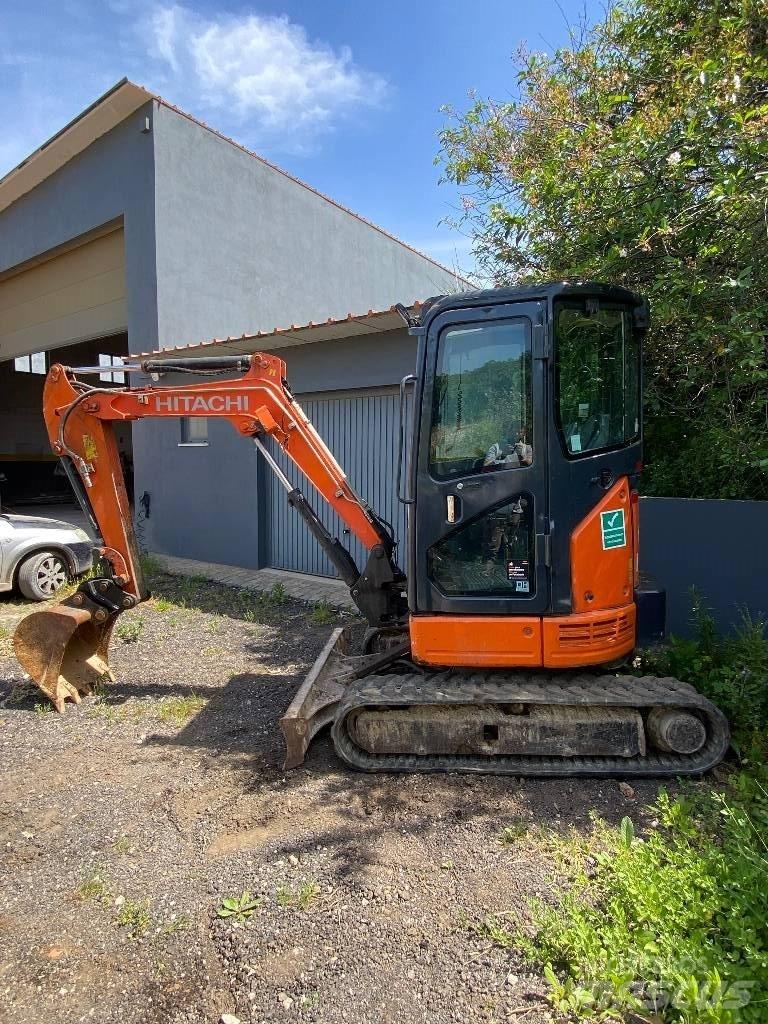 Hitachi ZX 26 소형 굴삭기 7톤 미만