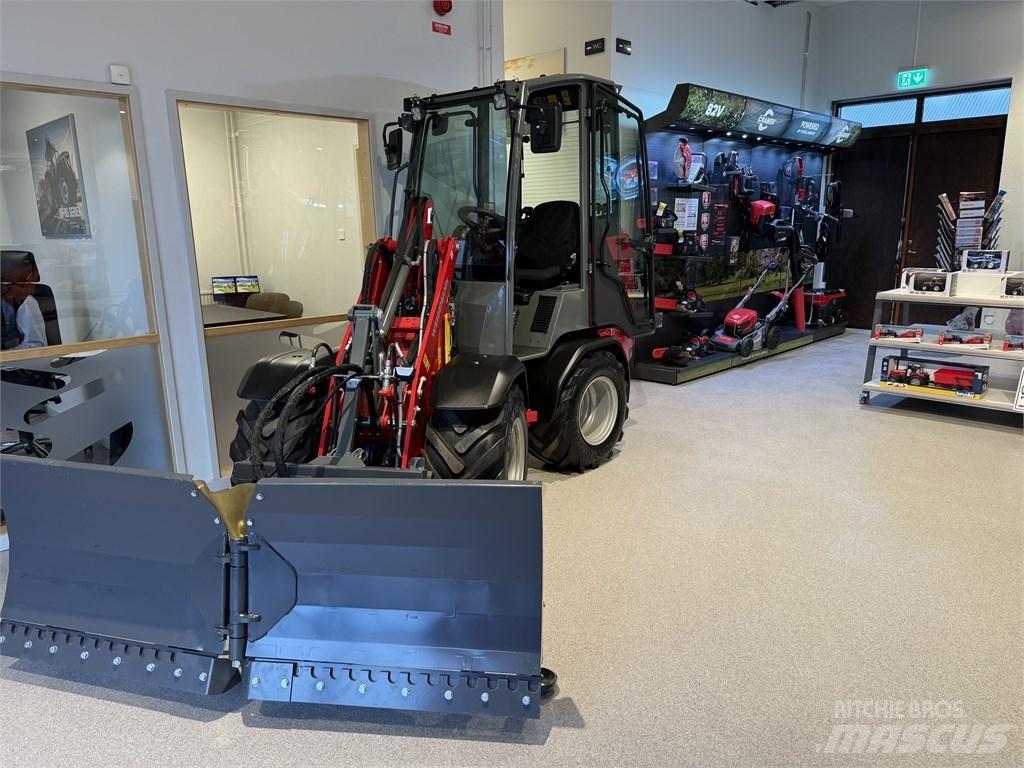 Weidemann 1190e  스키드로더