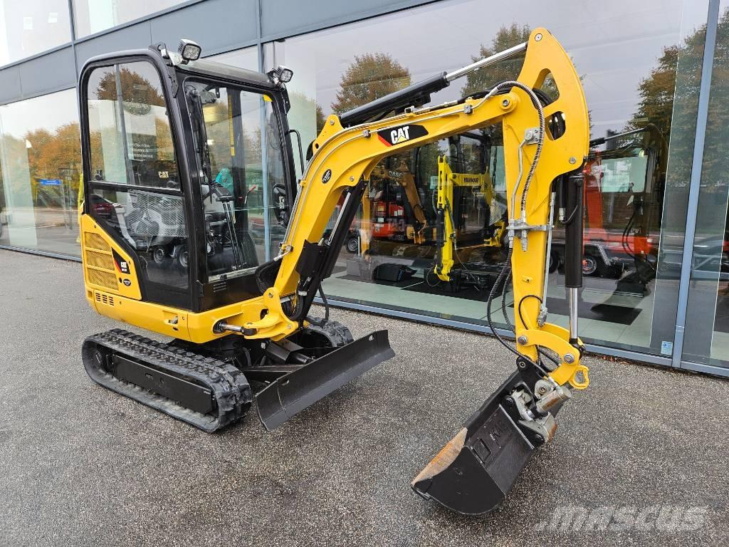 CAT 301.7 D 소형 굴삭기 7톤 미만