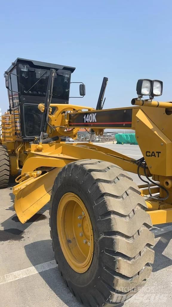 CAT 140 K 그레이더